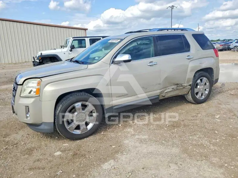 2010 GMC TERRAIN photo