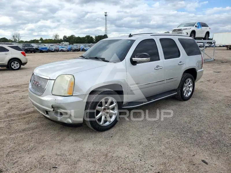 2010 GMC YUKON фото