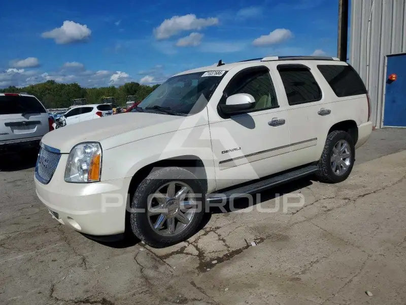2010 GMC YUKON фото