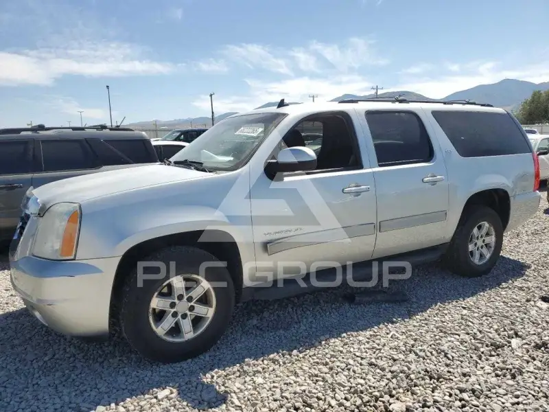 2010 GMC YUKON фото