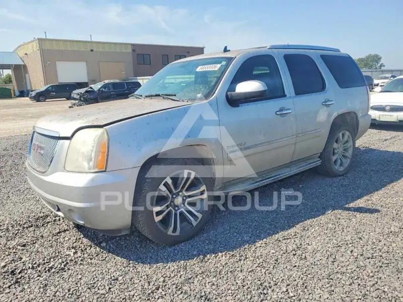 2010 GMC YUKON photo