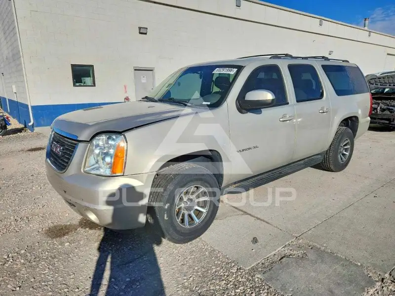 2010 GMC YUKON фото
