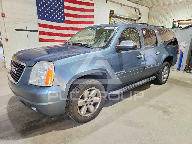 2010 GMC YUKON photo