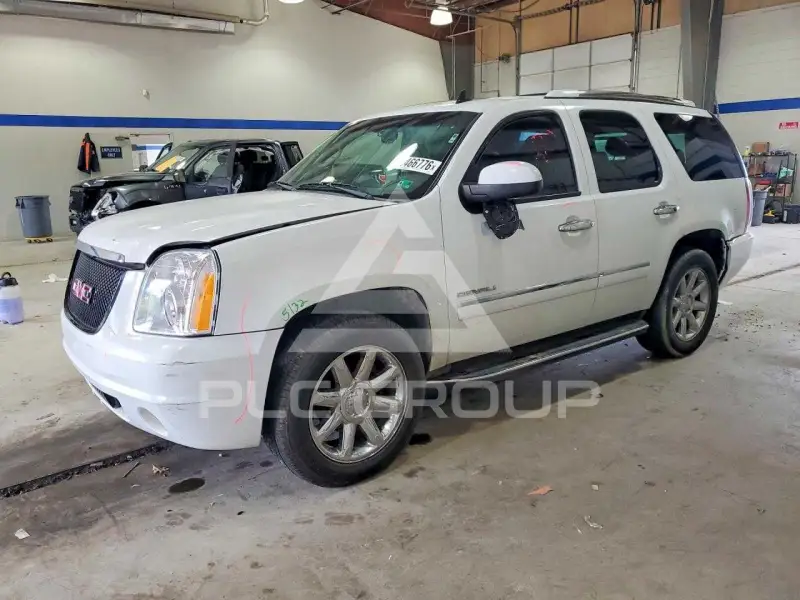 2010 GMC YUKON photo