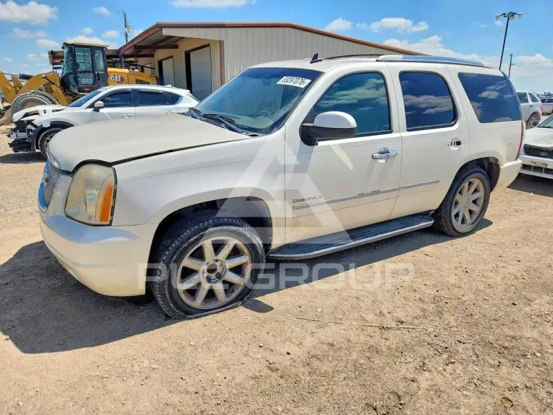 2010 GMC YUKON фото