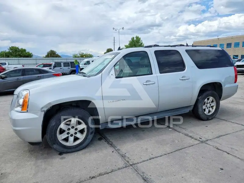 2010 GMC YUKON фото