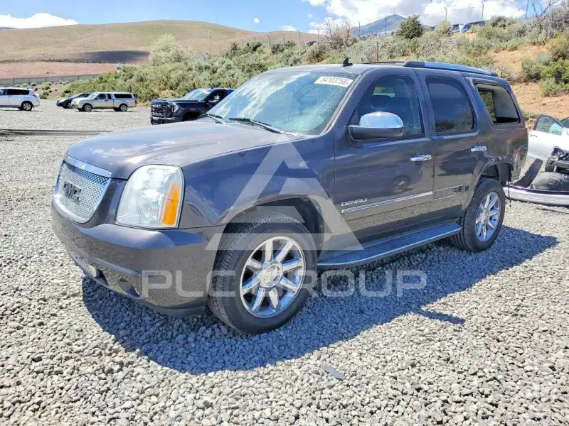 2010 GMC YUKON фото