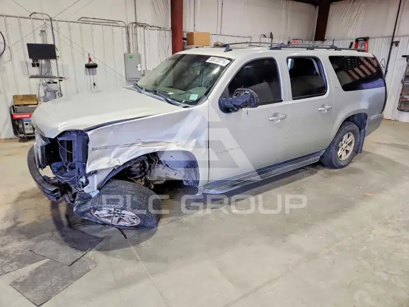2010 GMC YUKON фото