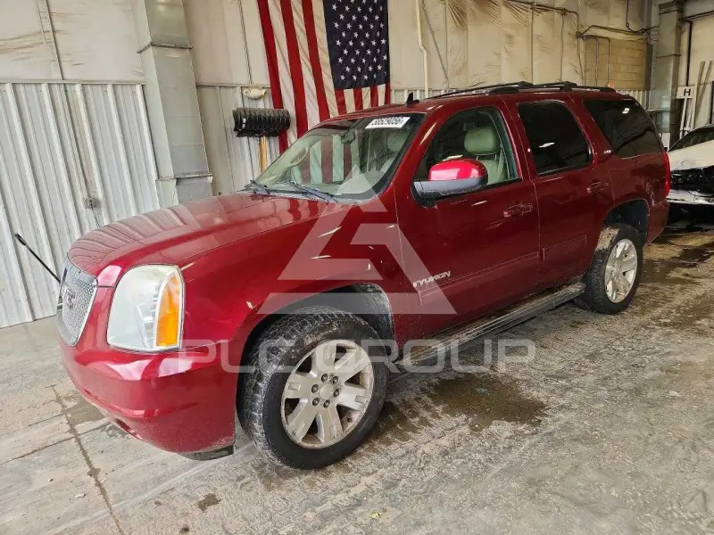 2010 GMC YUKON photo