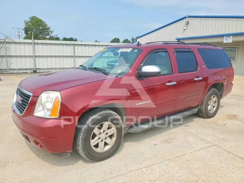 2010 GMC YUKON фото