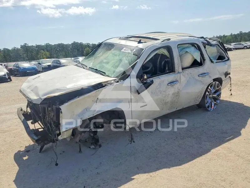 2010 GMC YUKON фото