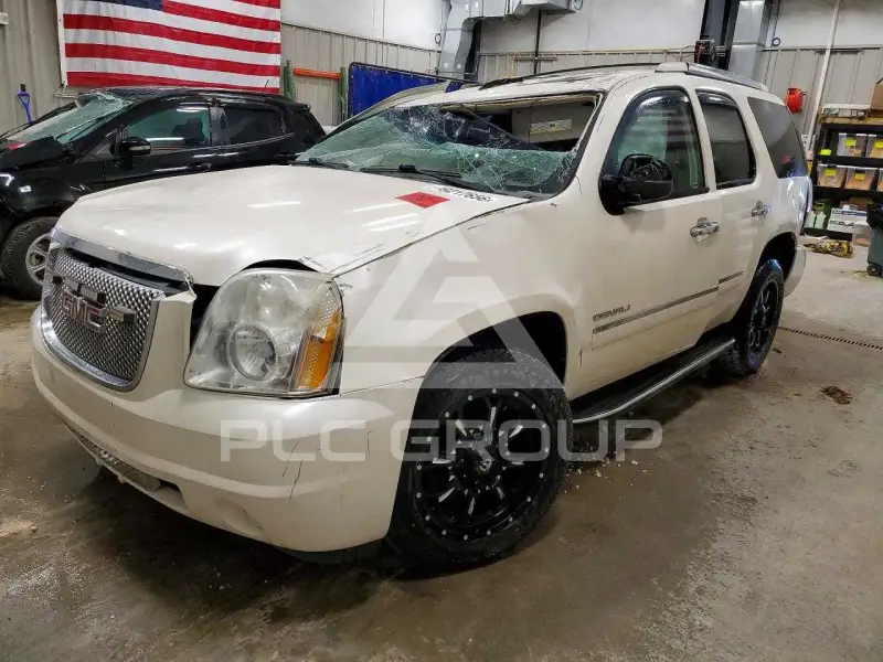 2010 GMC YUKON фото