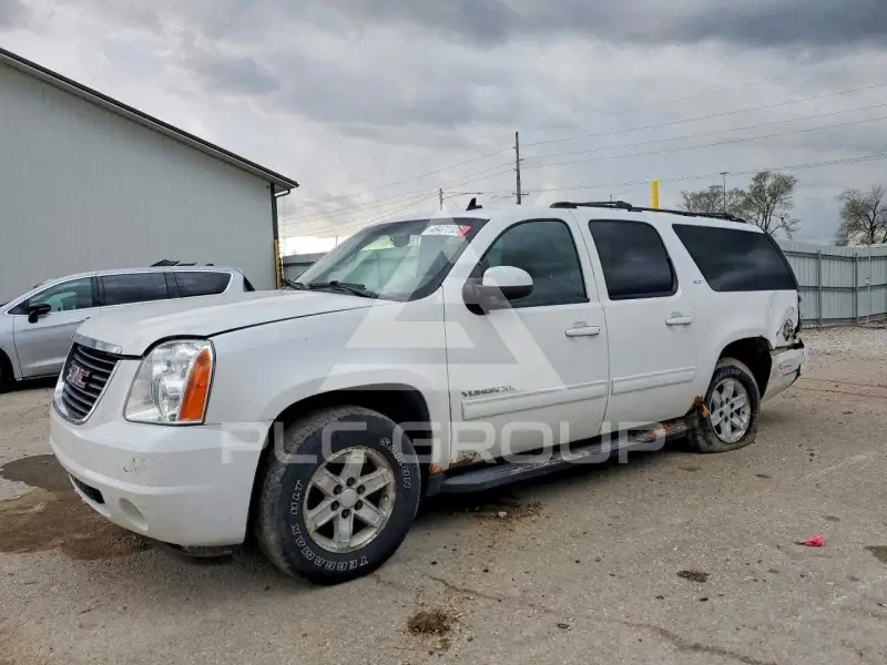 2010 GMC YUKON photo