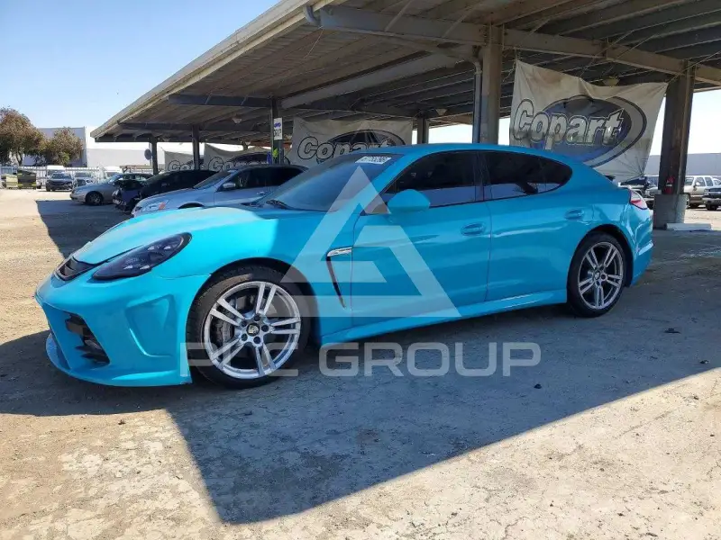 2010 Porsche Panamera photo