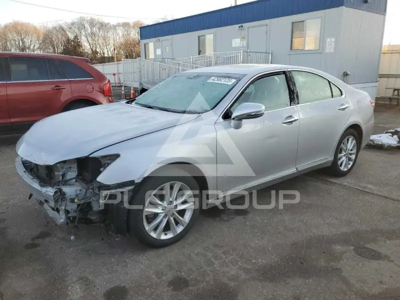 2010 Lexus ES350 фото