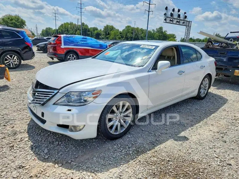2010 Lexus LS460 photo