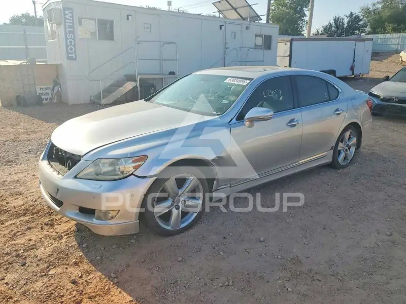 2010 Lexus LS460 photo