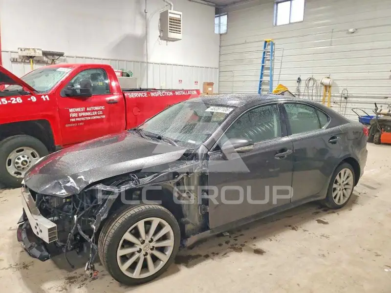 2010 Lexus IS фото