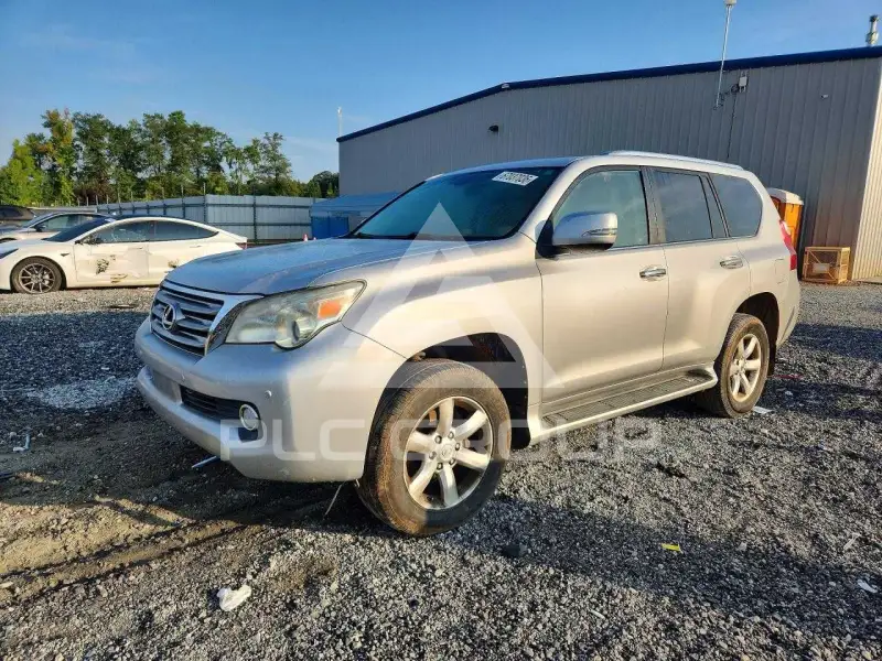 2010 Lexus GX photo