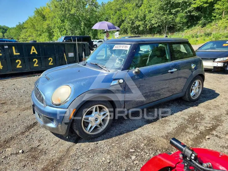 2010 Mini COOPER фото