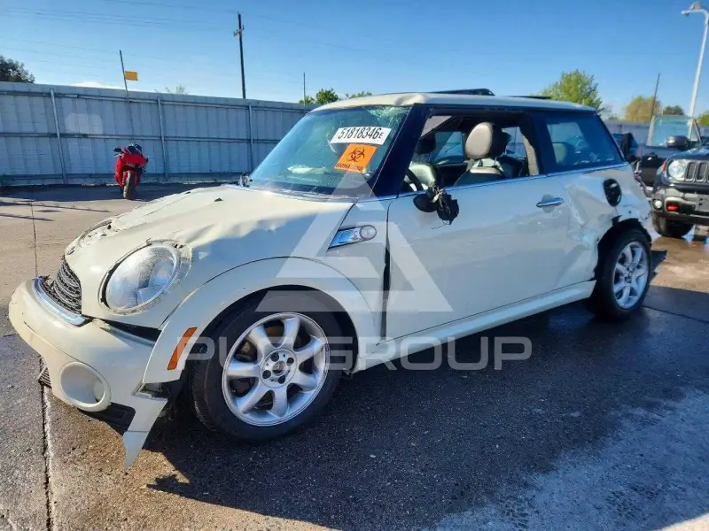 2010 Mini COOPER фото