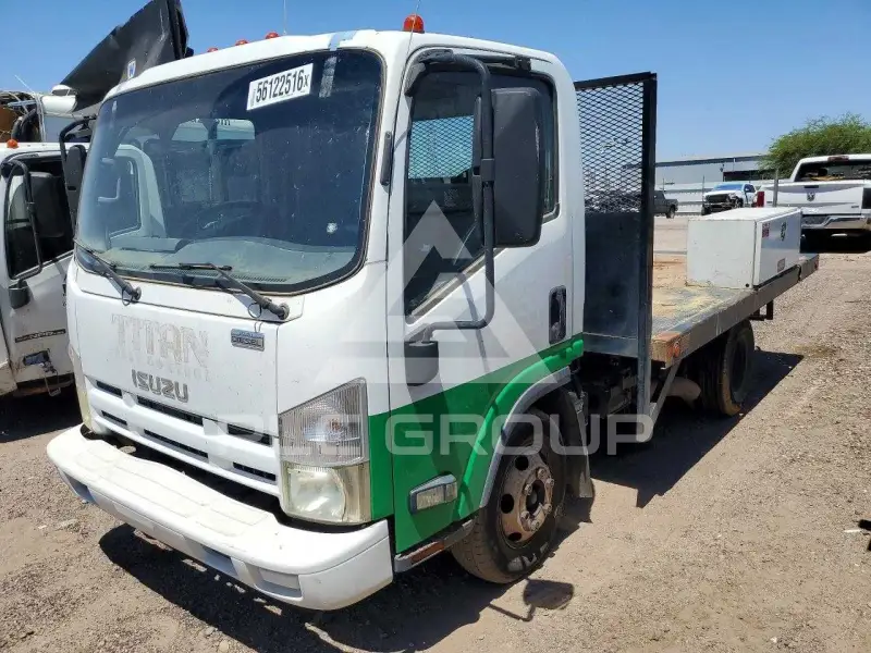 2010 Isuzu NPR фото