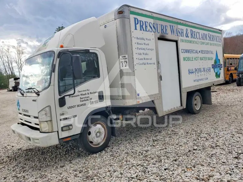 2010 Isuzu NPR фото