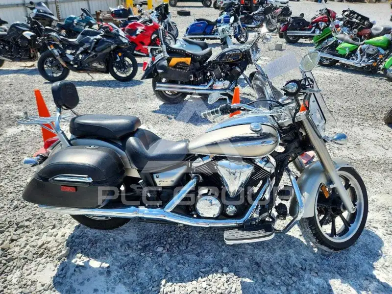 2010 Yamaha XVS950 фото