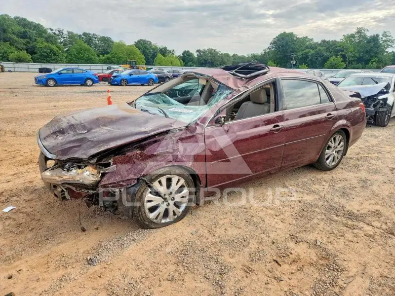 2010 Toyota AVALON photo