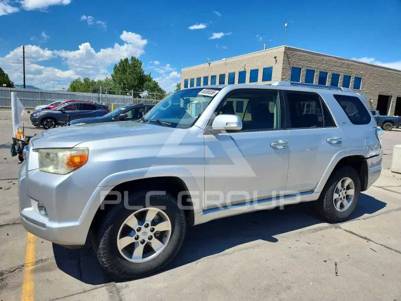 2010 Toyota 4 RUNNER фото