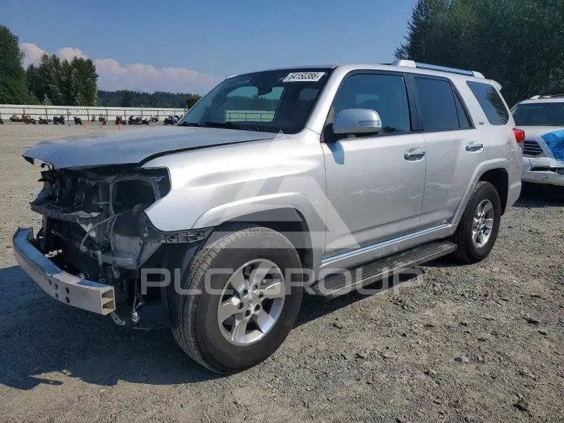 2010 Toyota 4 RUNNER фото