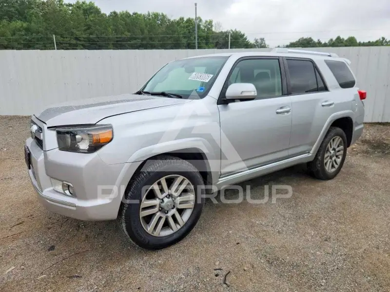 2010 Toyota 4 RUNNER фото