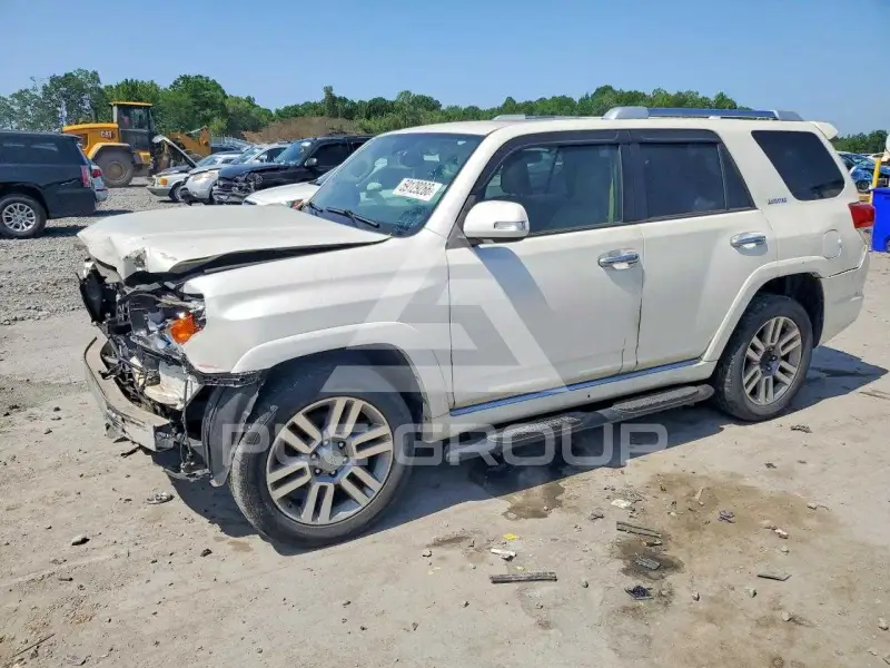 2010 Toyota 4 RUNNER фото
