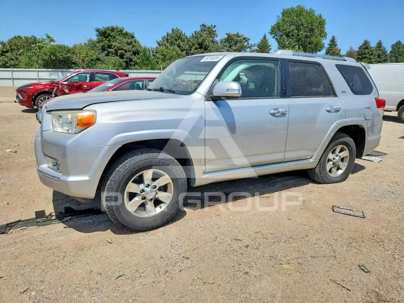 2010 Toyota 4 RUNNER фото