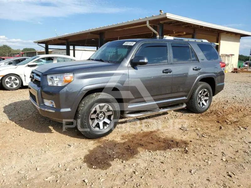 2010 Toyota 4 RUNNER photo