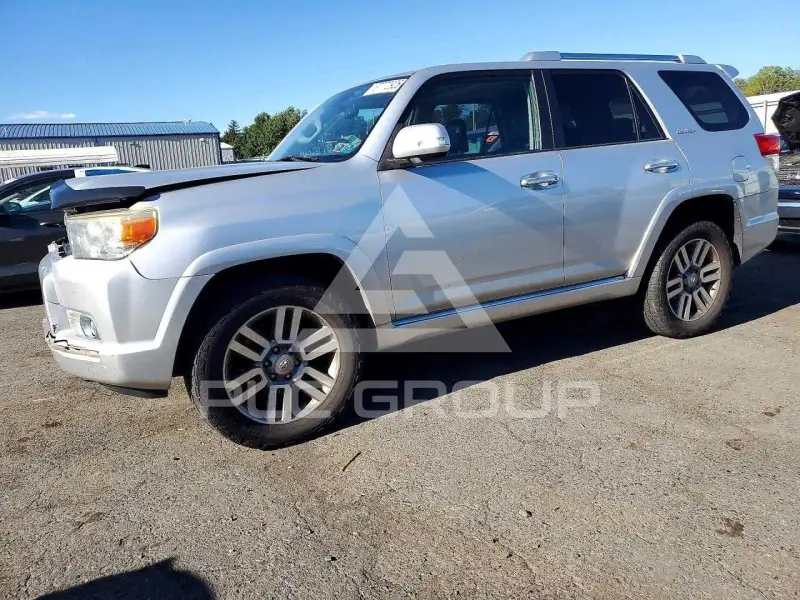 2010 Toyota 4 RUNNER photo