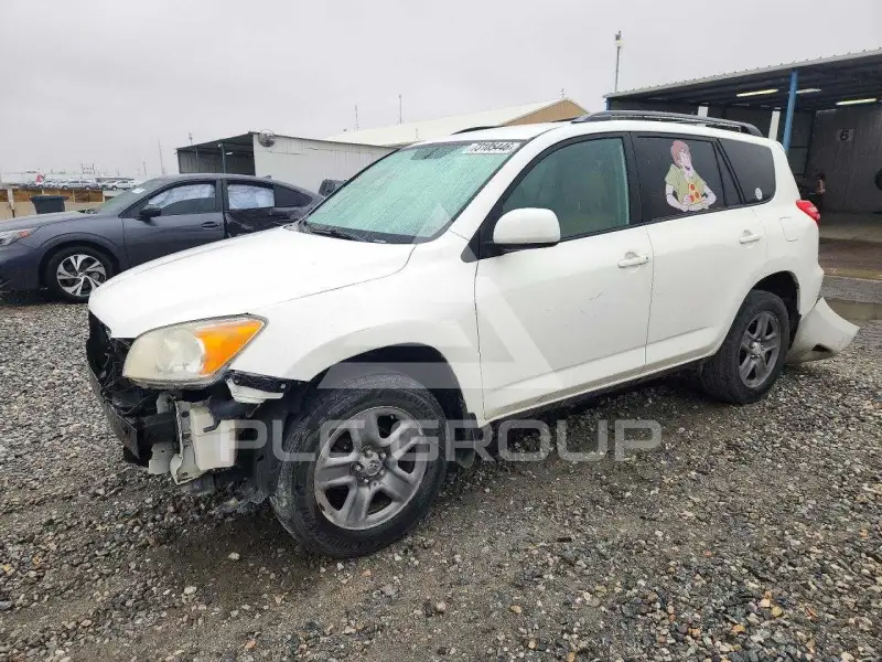 2010 Toyota RAV4 photo