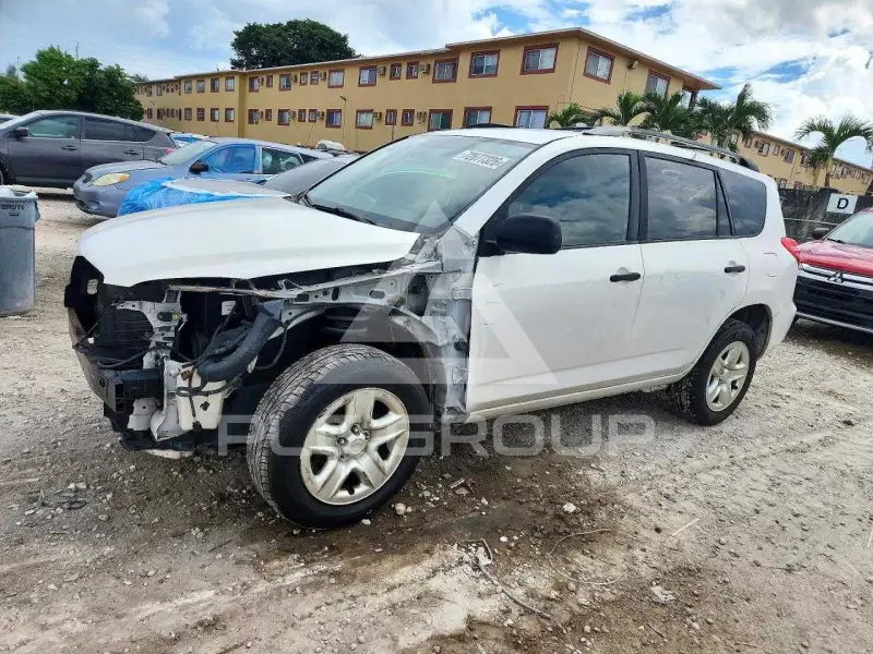 2010 Toyota RAV4 photo