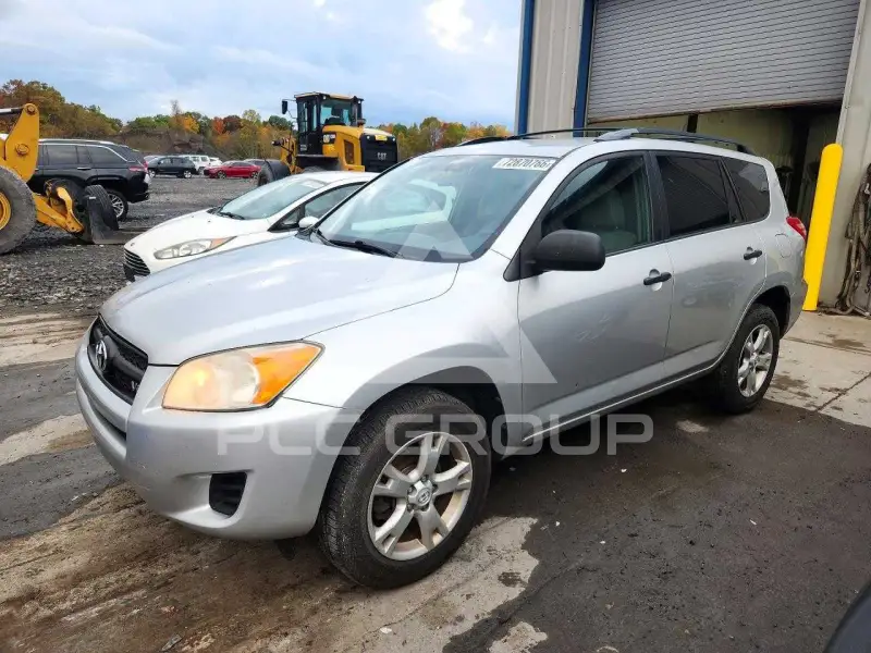 2010 Toyota RAV4 фото