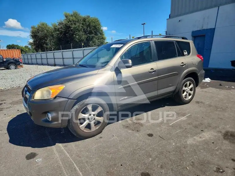 2010 Toyota RAV4 фото