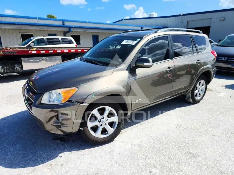 2010 Toyota RAV4 photo