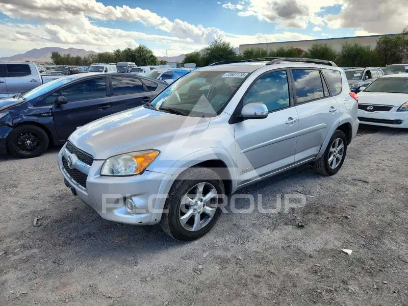 2010 Toyota RAV4 photo