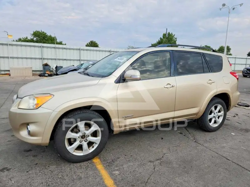 2010 Toyota RAV4 photo