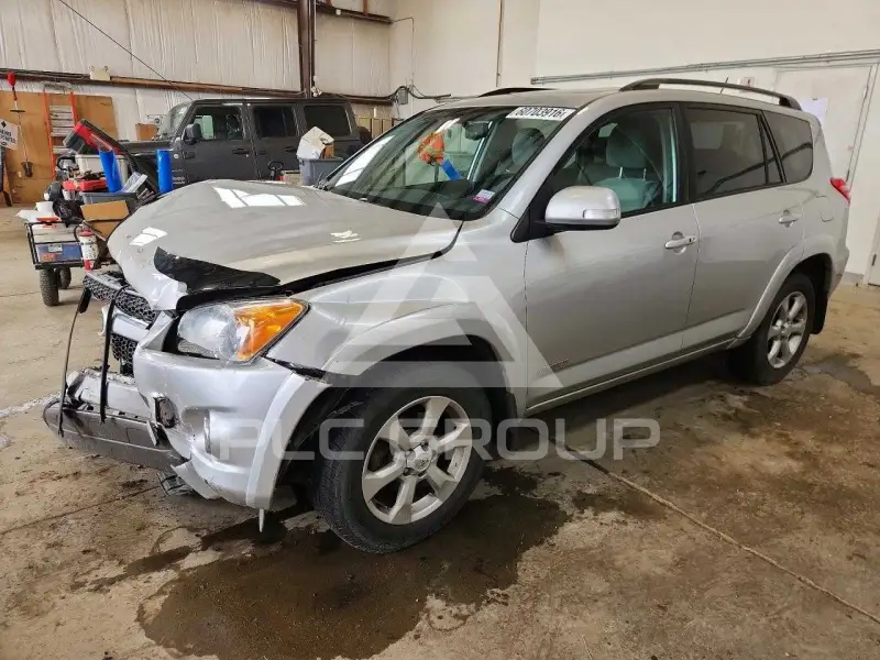 2010 Toyota RAV4 photo