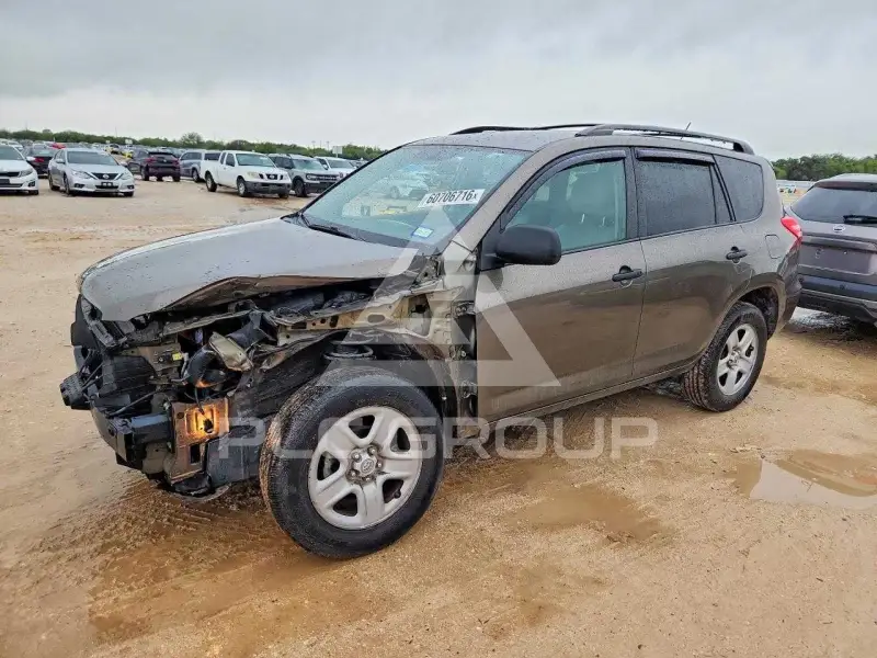 2010 Toyota RAV4 photo