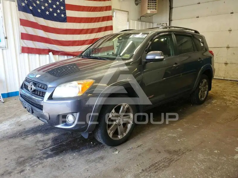 2010 Toyota RAV4 photo