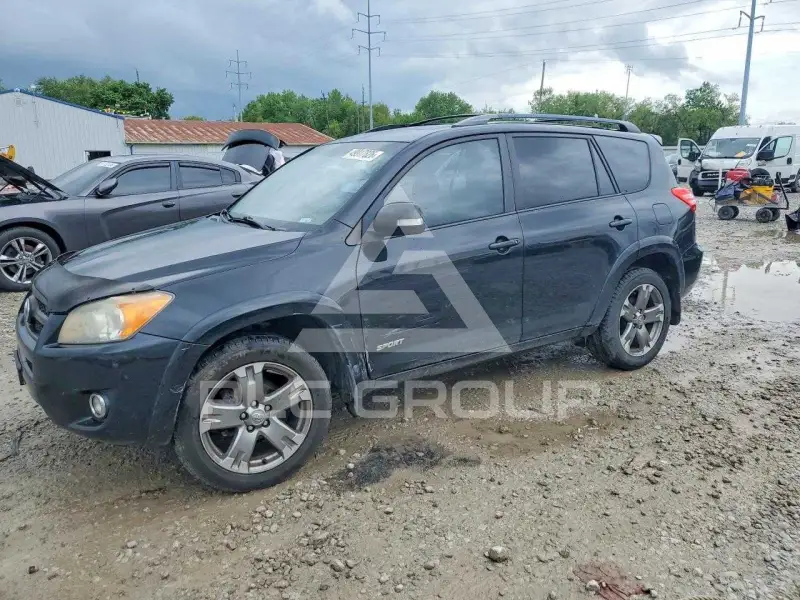 2010 Toyota RAV4 photo