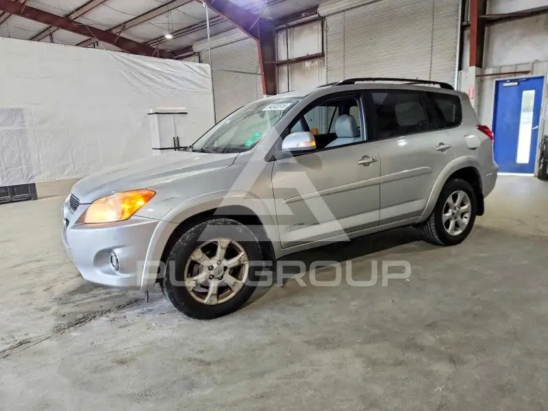 2010 Toyota RAV4 photo