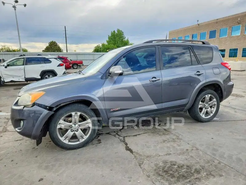2010 Toyota RAV4 фото