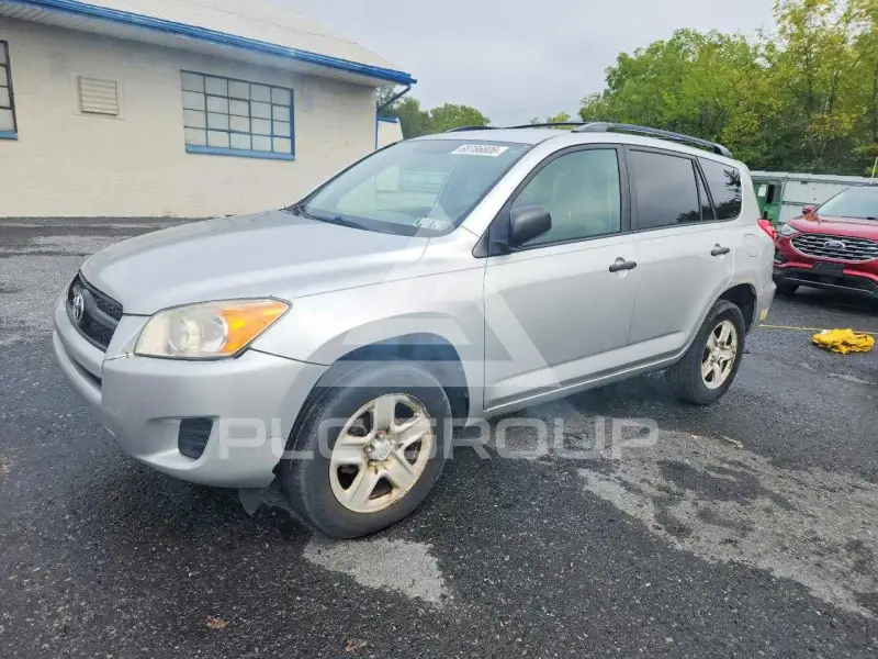 2010 Toyota RAV4 photo